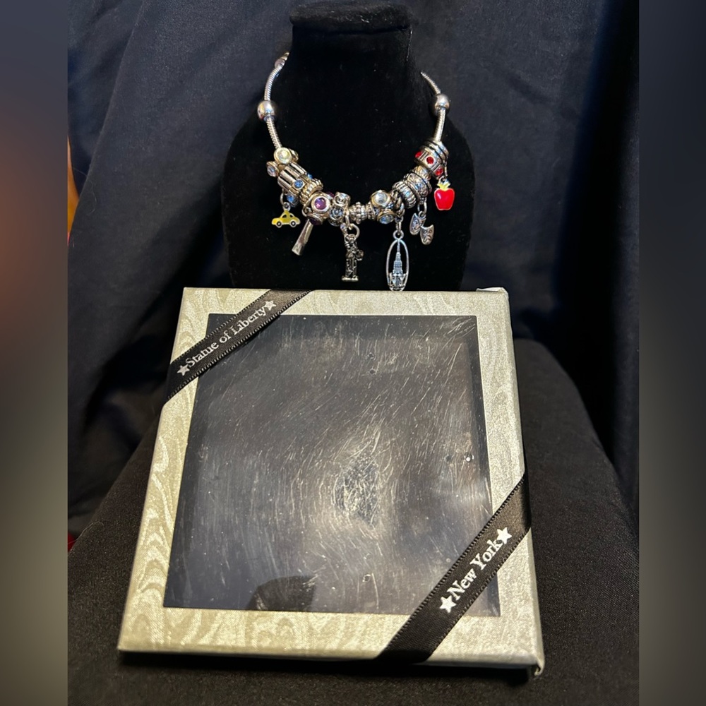NWOT and in box: New York/Statue of Liberty Bracelet.